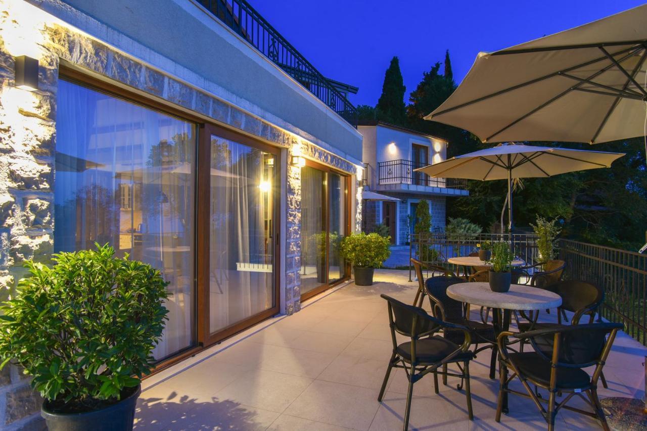 Sunset & Sunrise Villas In Stanisici-Two Villas With Common Pool Budva Eksteriør billede