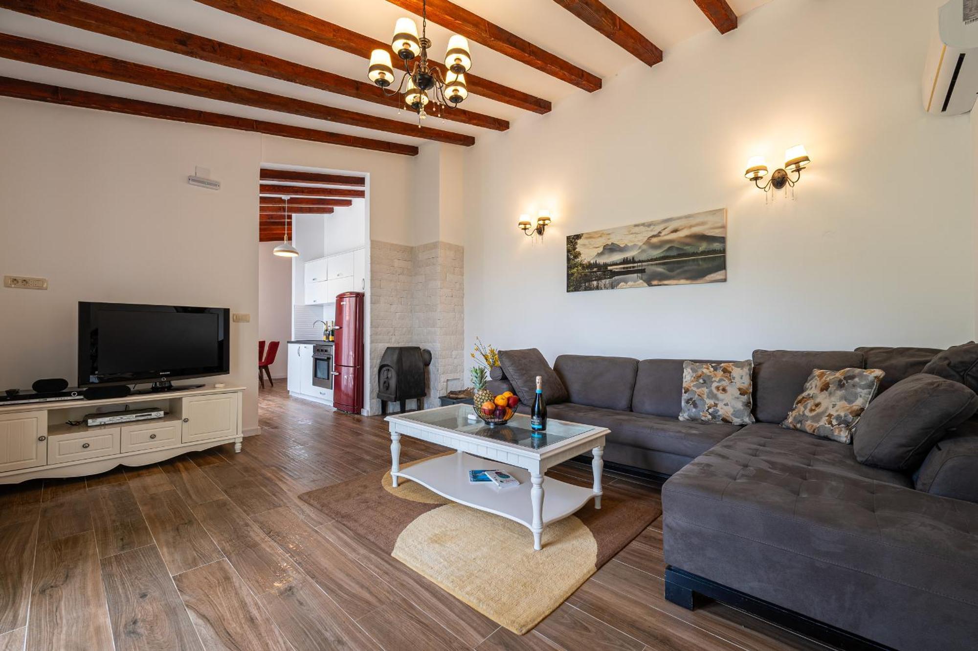 Sunset & Sunrise Villas In Stanisici-Two Villas With Common Pool Budva Eksteriør billede