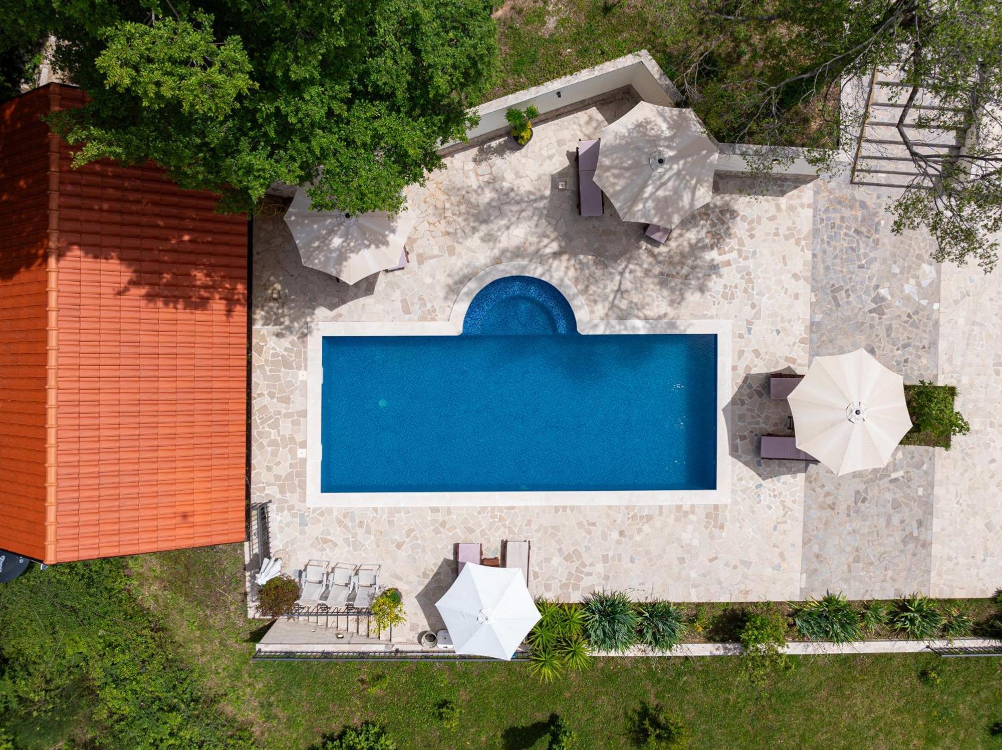 Sunset & Sunrise Villas In Stanisici-Two Villas With Common Pool Budva Eksteriør billede