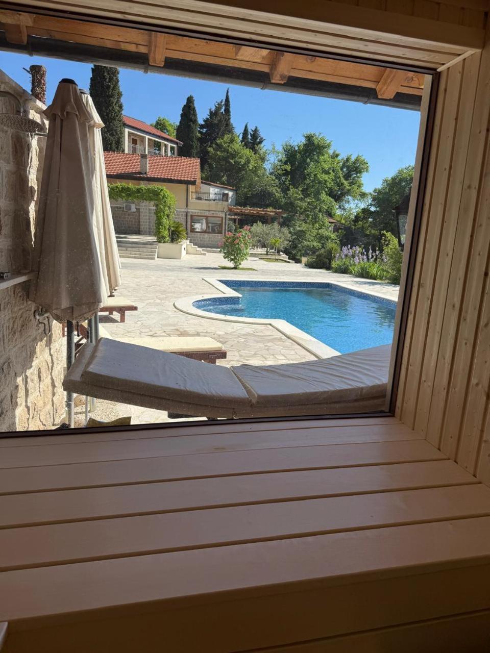 Sunset & Sunrise Villas In Stanisici-Two Villas With Common Pool Budva Eksteriør billede